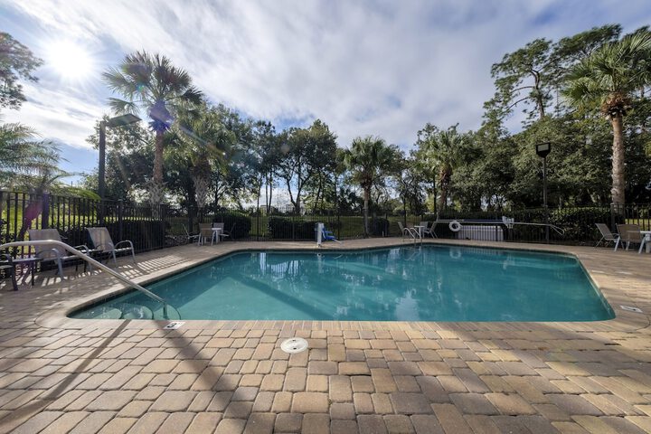 Pool 5 of 37