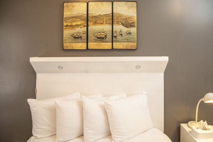 Room 73 of 120