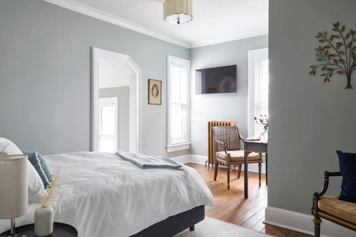 The Kent Collection - The Victorian