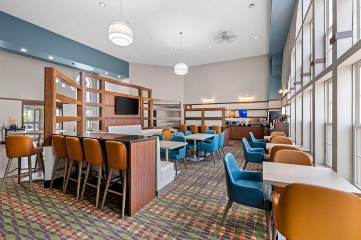 Comfort Inn & Suites and Conference Center