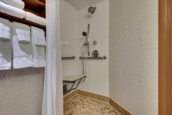 Room 30 of 57