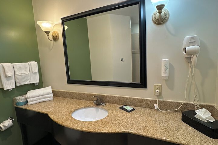 Sleep Inn & Suites Manchester near Arnold AFB