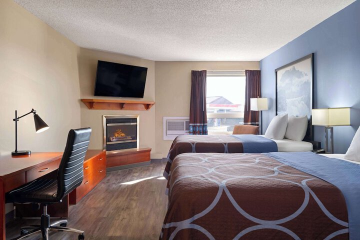 Room 16 of 53
