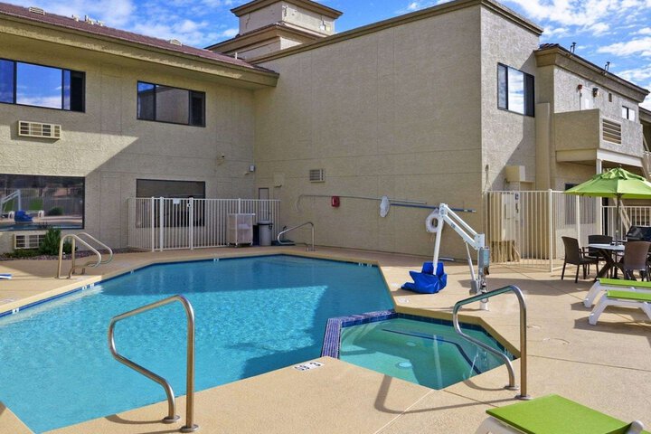 Pool 10 of 49