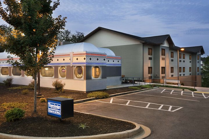 Hotel 3 of 17