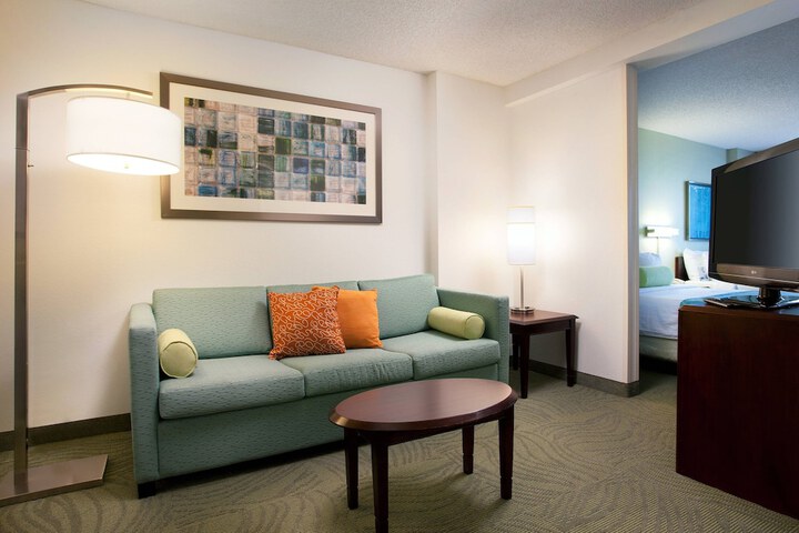 Room 13 of 20
