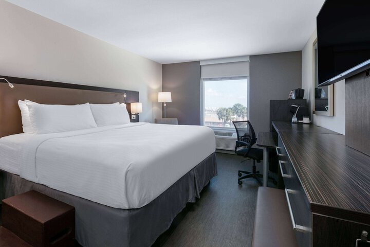 Room 46 of 60