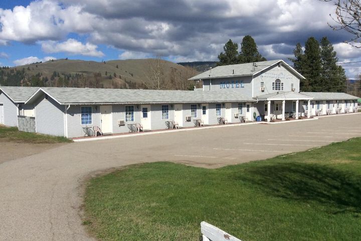 Countryside Inn