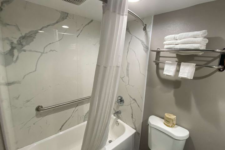Room 20 of 27