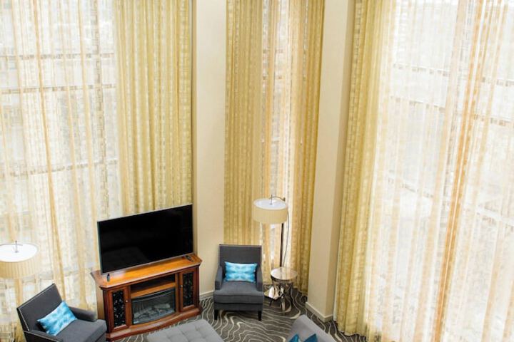 Room 32 of 54
