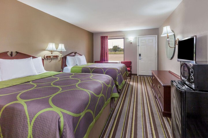Room 15 of 17