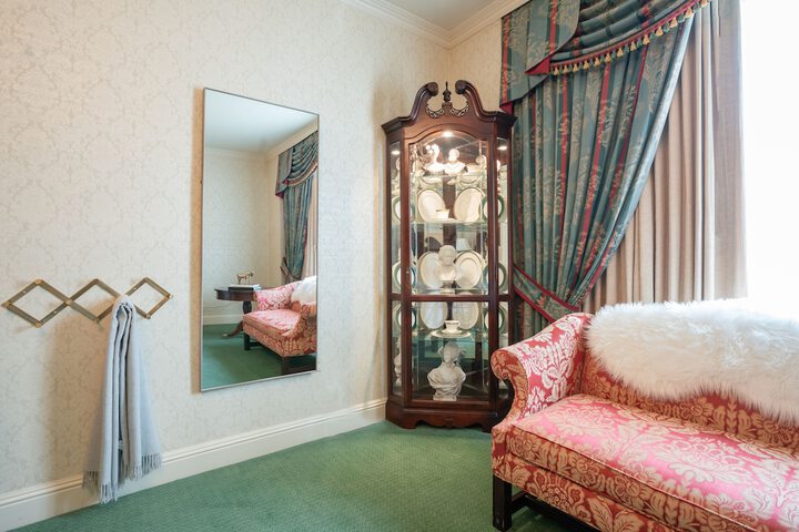 Room 15 of 52