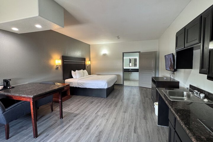 Room 47 of 72