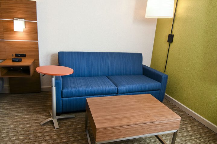 Room 84 of 126