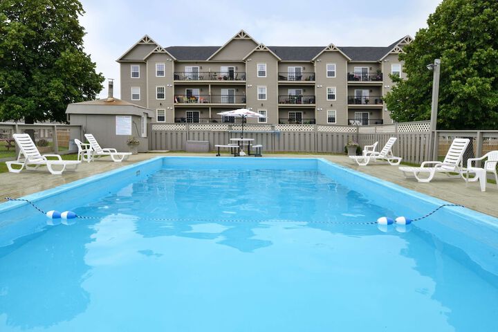 Pool 12 of 97