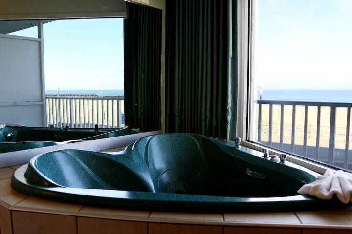 Hot Tub 60 of 61