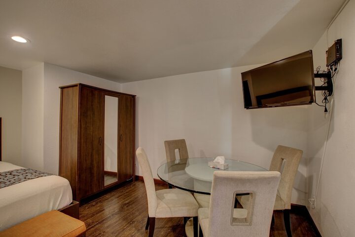 Room 25 of 70