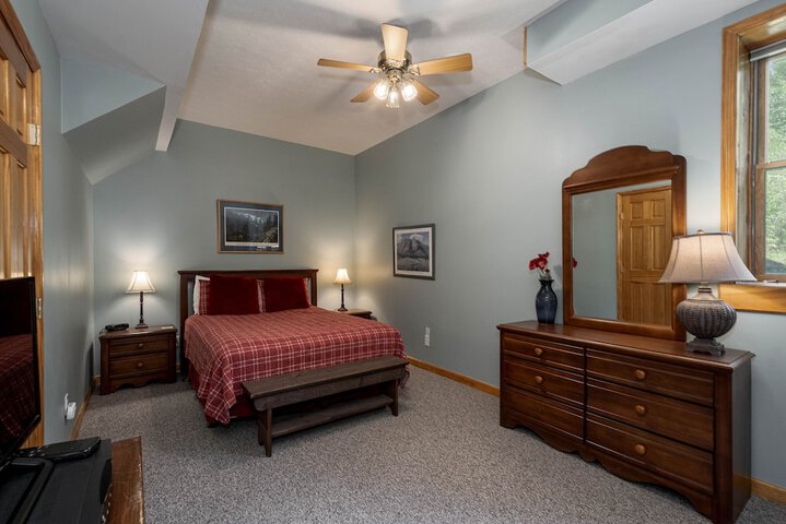 Room 25 of 44