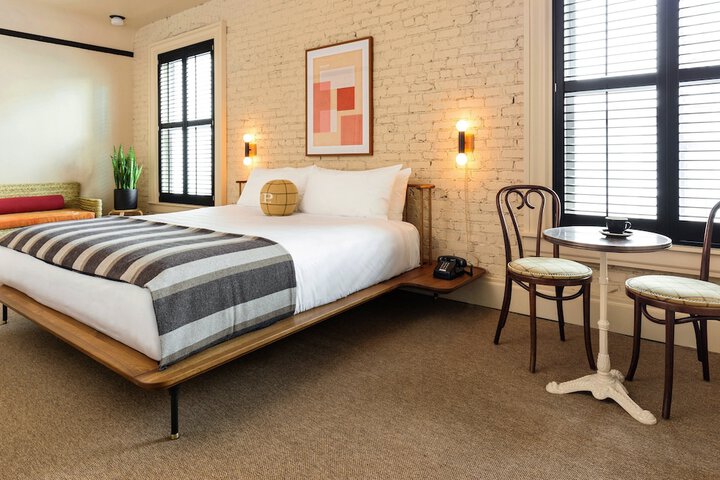 Room 38 of 53