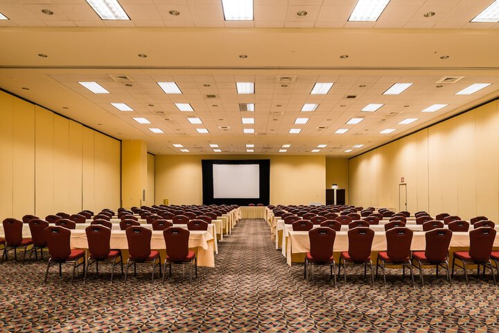 Crowne Plaza Springfield by IHG