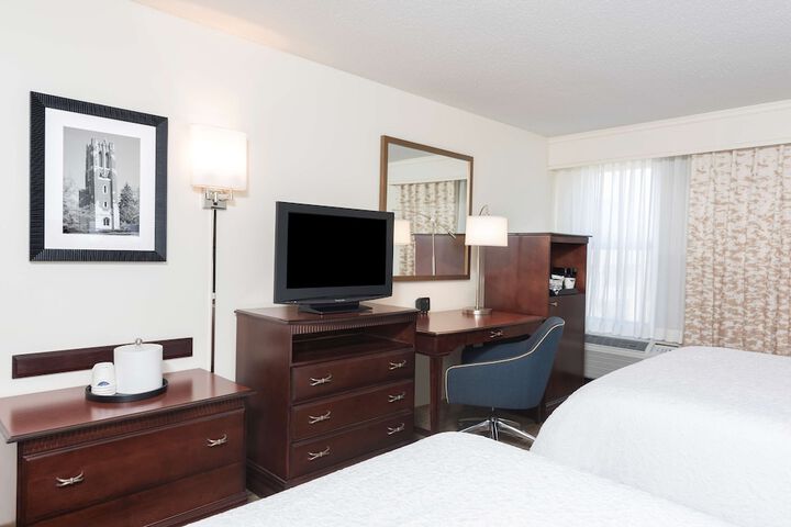 Room 27 of 42
