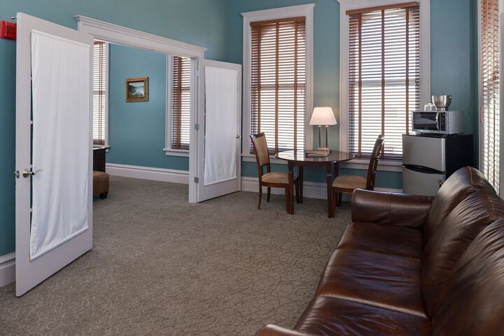 Room 136 of 148