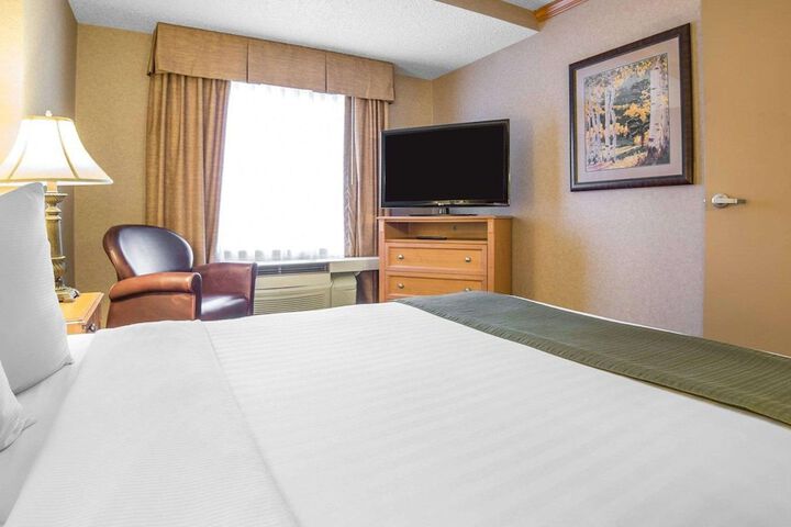 Room 12 of 36
