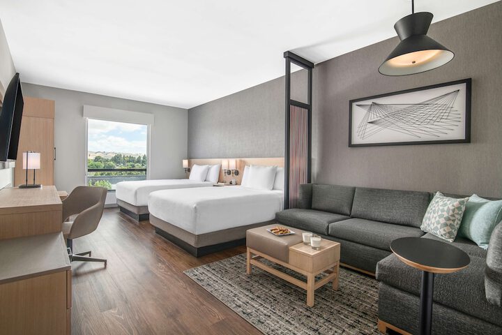 Room 44 of 71