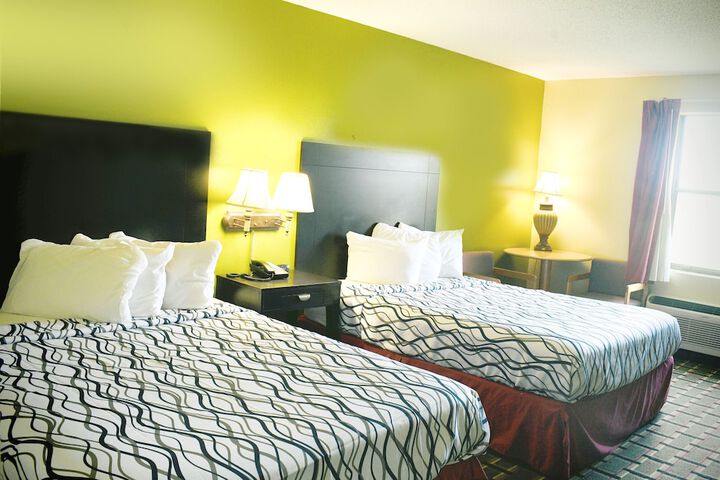 Room 7 of 13