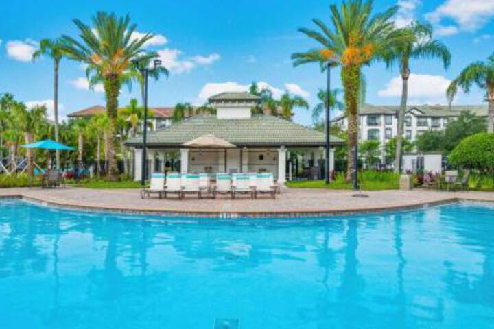 Brand New Super Cool Fountain View Condo by Main Pool Near Parks & OCCCC