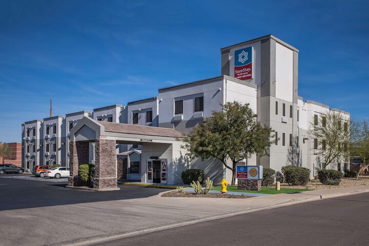 Hotel 2 of 28