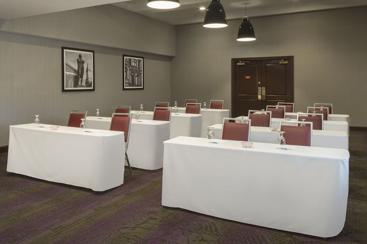 Four Points by Sheraton Boston Logan Airport Revere