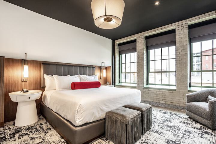 Bottleworks Hotel