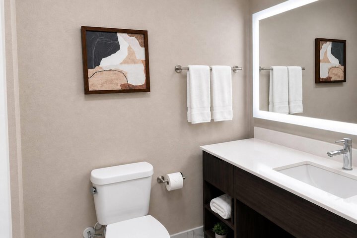 La Quinta Inn & Suites by Wyndham Tracy