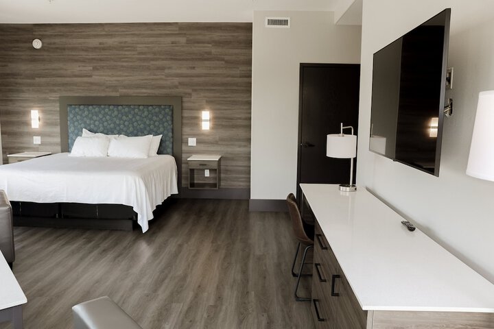 Room 44 of 174
