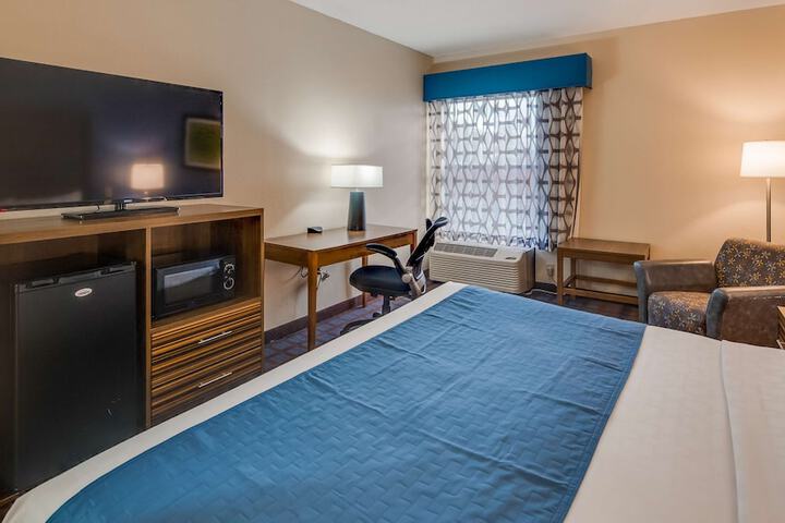 Room 10 of 24
