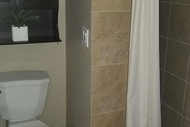 Room 160 of 245