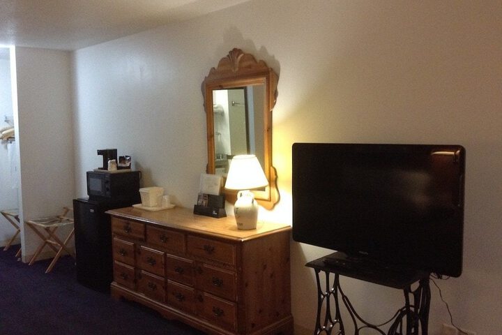 Room 37 of 94