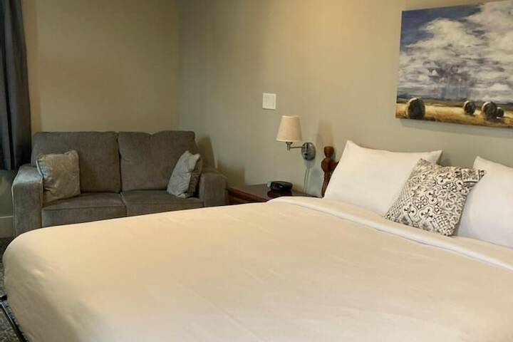Room 18 of 47