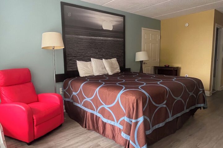 Room 16 of 23