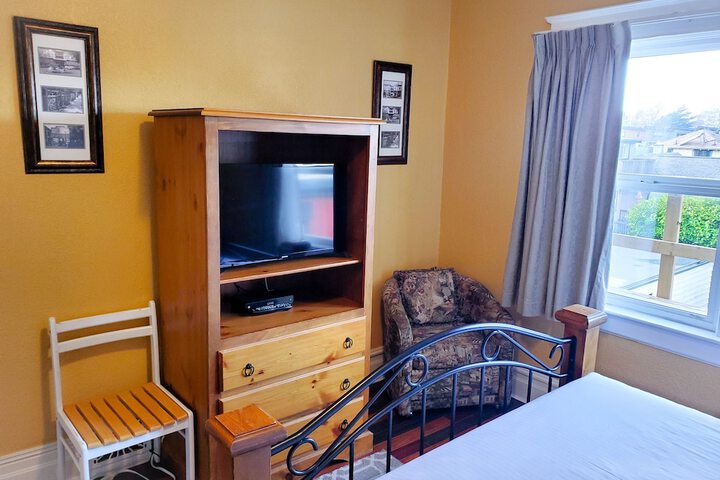 Room 111 of 140