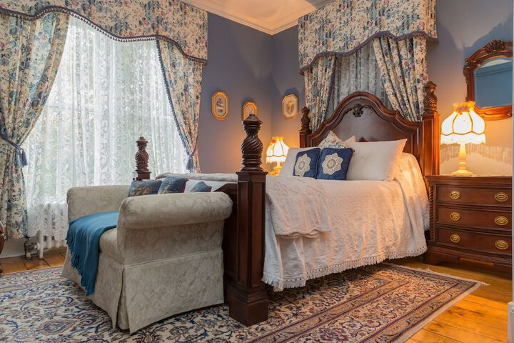Room 42 of 55