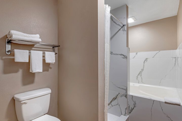 Room 15 of 30