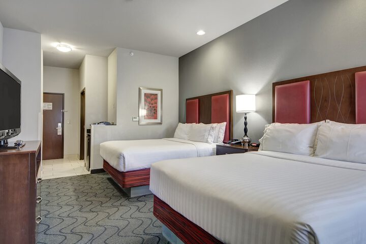 Room 10 of 37