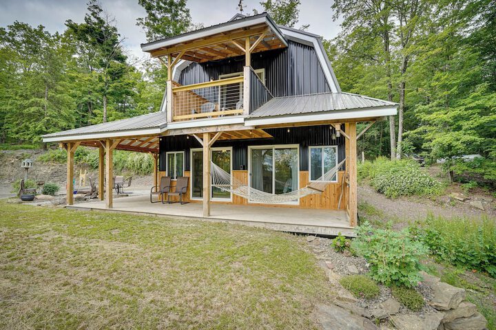 Secluded Marathon Hideaway w / Fire Pit + Views!