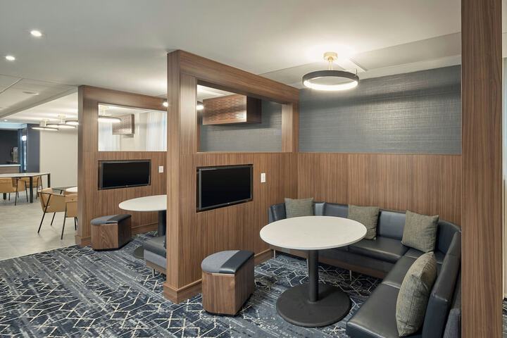 Courtyard by Marriott Regina Downtown