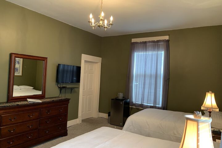 Room 19 of 35
