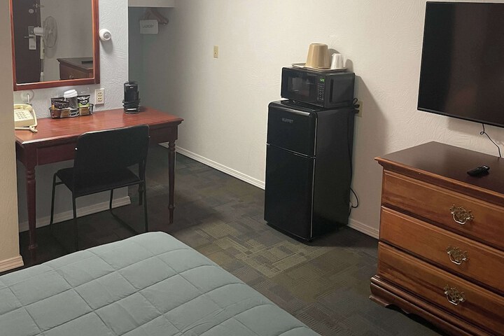 Room 22 of 60