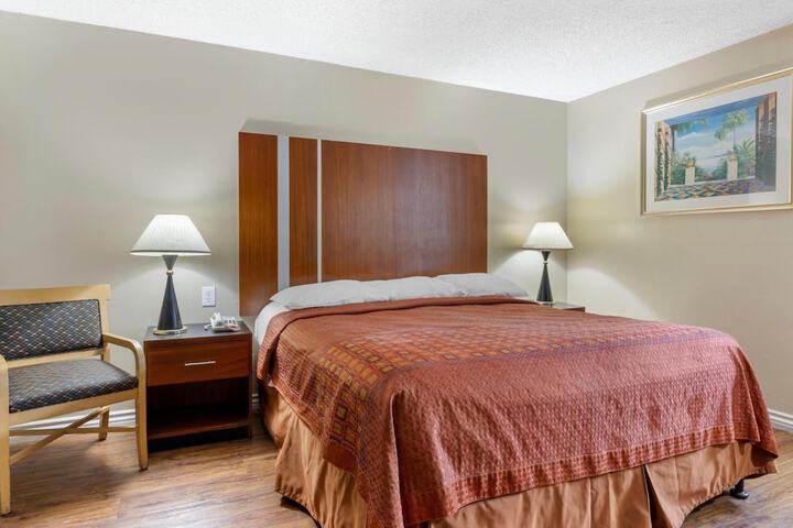 Room 14 of 54