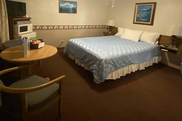 Room 28 of 78